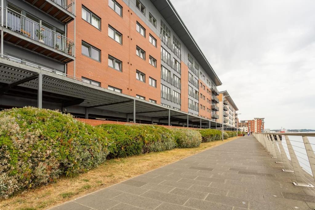 Lux Waterfront 2 Bed Apt, V&A 10Min Walk, St Andrew'S Golf 25Min Drive Dundee Bagian luar foto
