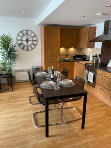Lux Waterfront 2 Bed Apt, V&A 10Min Walk, St Andrew'S Golf 25Min Drive Dundee Bagian luar foto